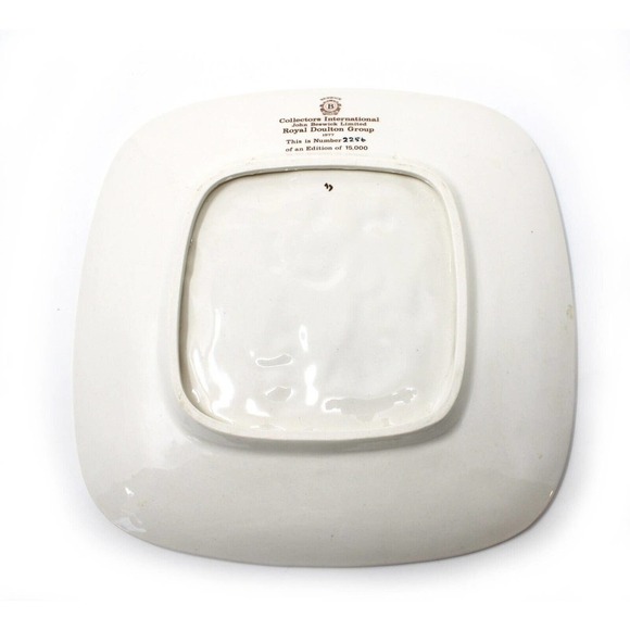 Vintage Christmas in Poland Plate Royal Doulton John Beswick Collectors Intl - Picture 4 of 5